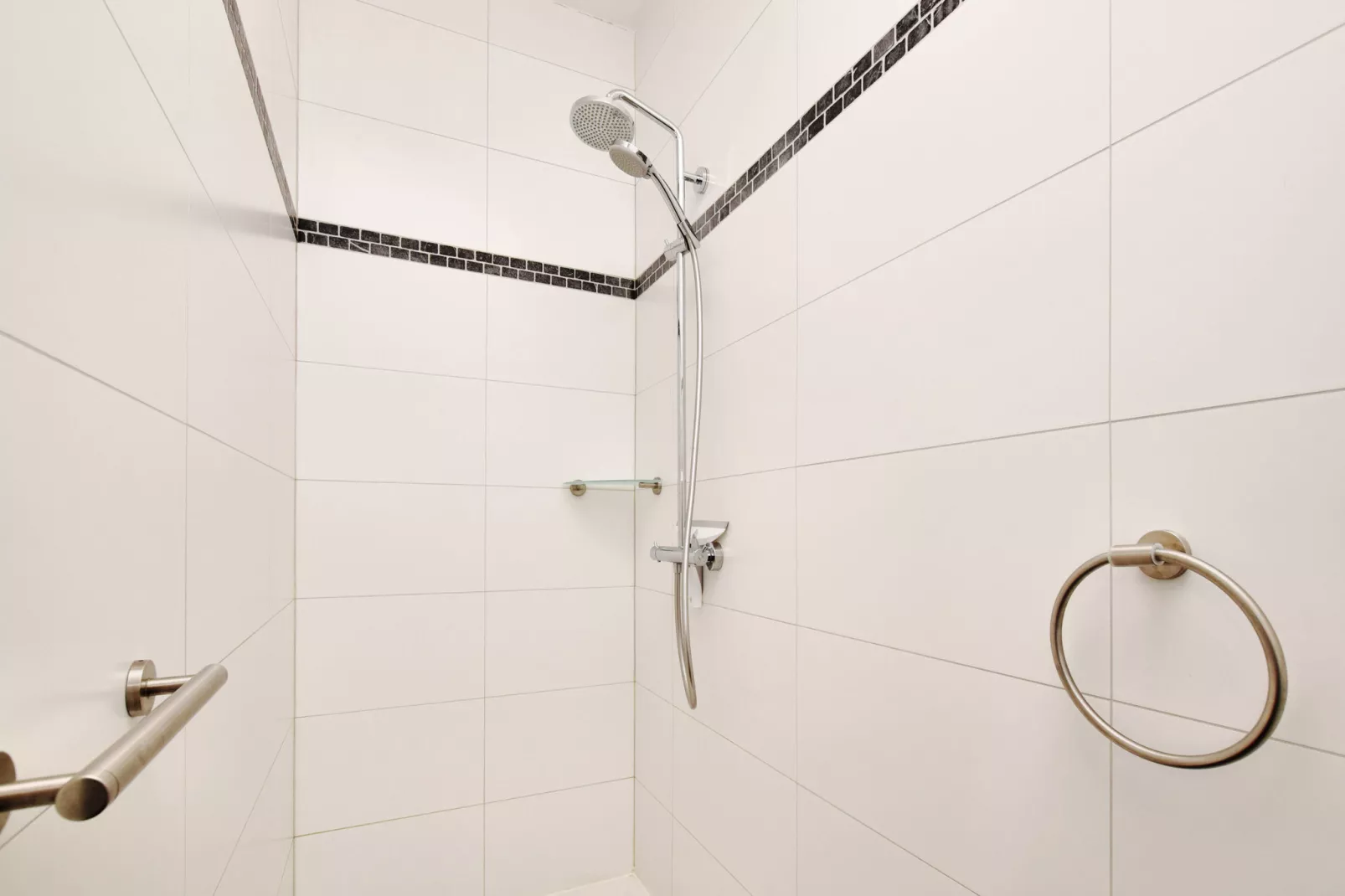 Villa Courtil-Bathroom
