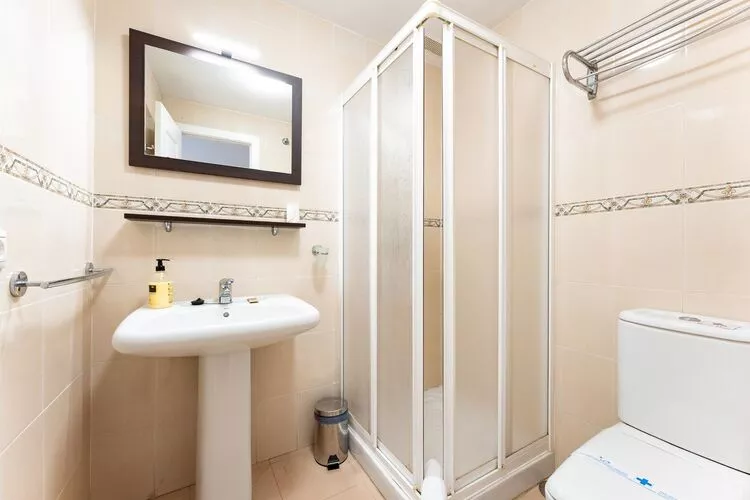 CT 331 - Faro's Los Prados de La Cala de Mijas-Bathroom