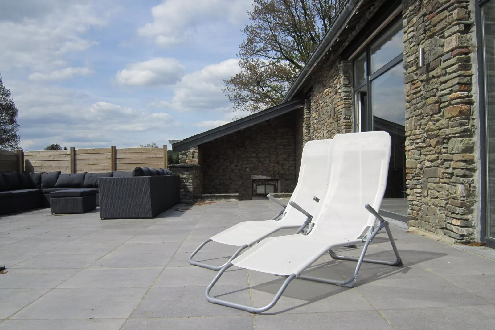 Villa Cierreux-Balcon-terrasse