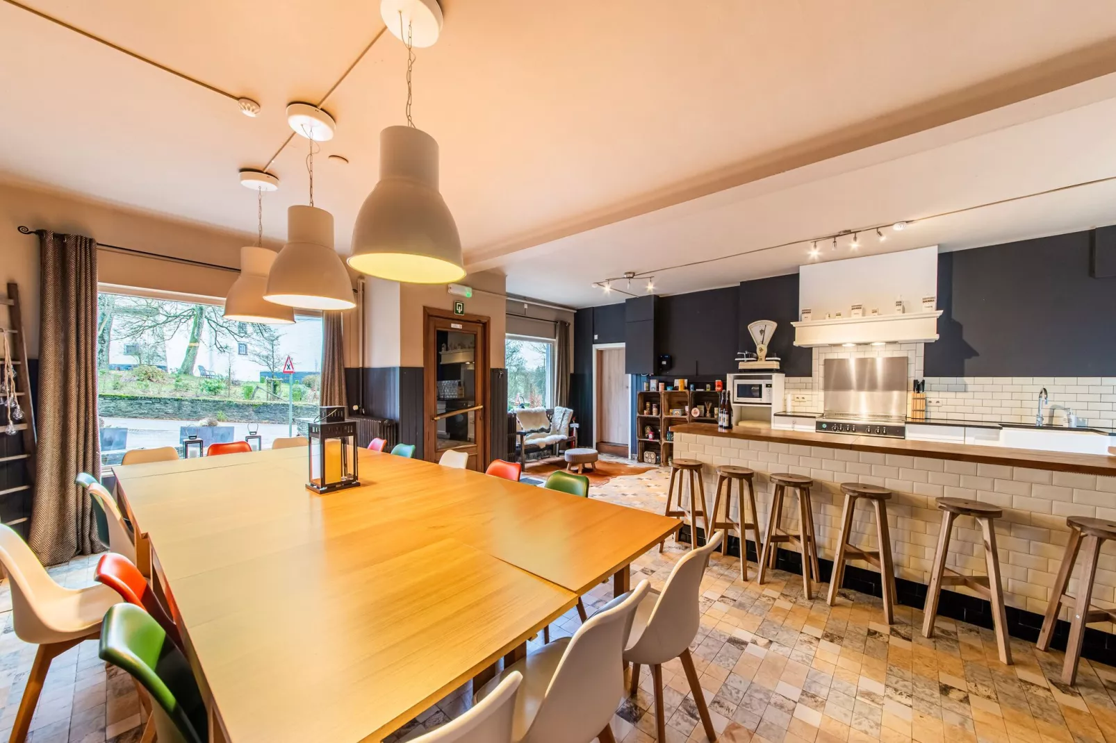 L' Épicerie d'Yvonne-Dining room