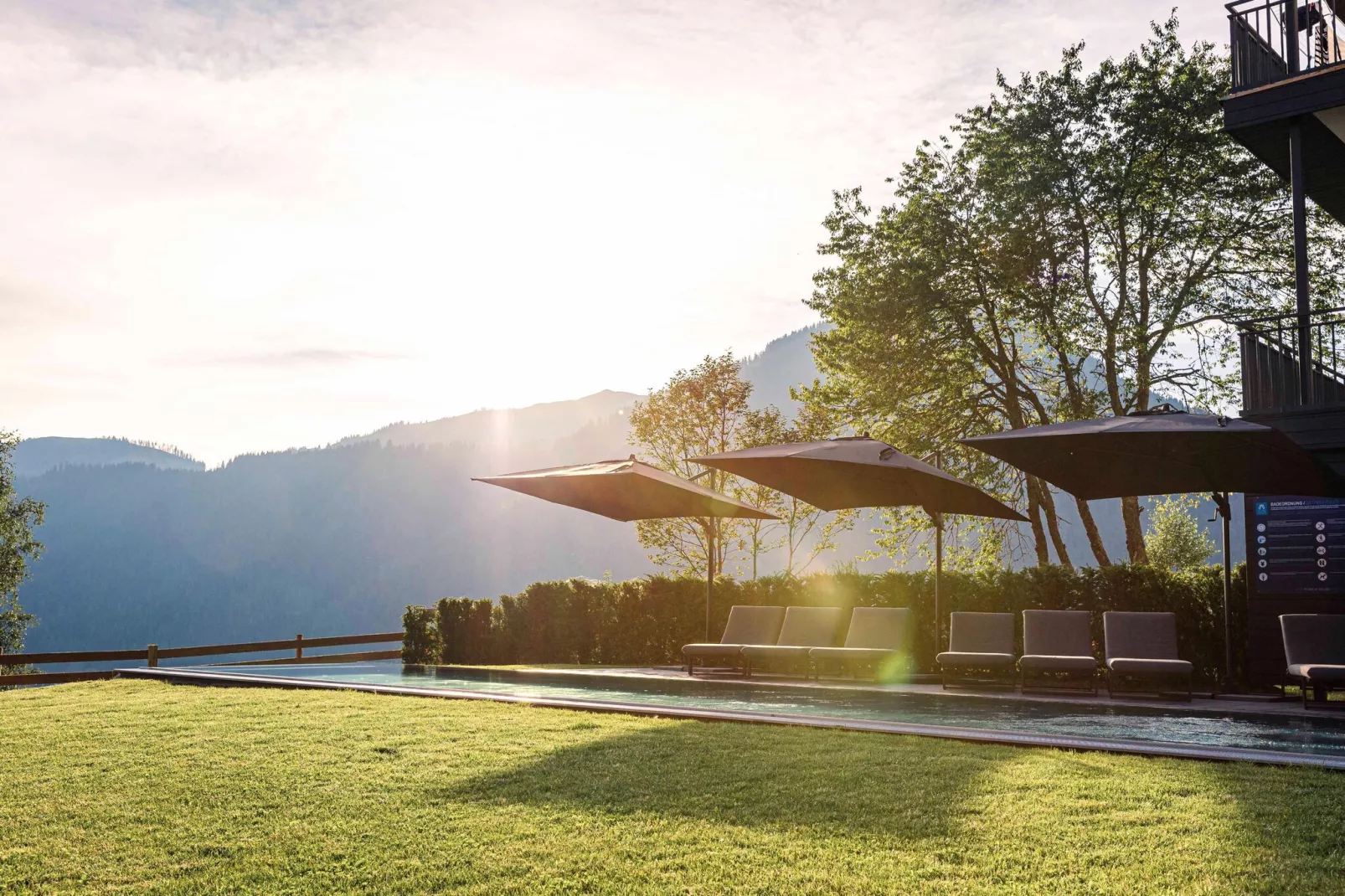 Hideaway Dachstein West 1-Gardens summer