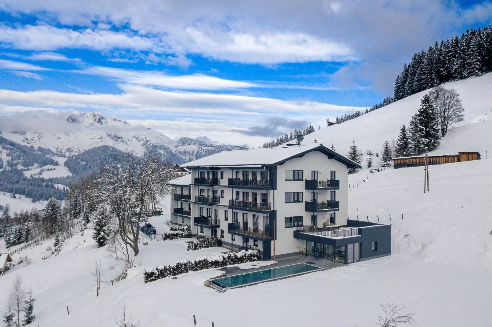 Hideaway Dachstein West 1-Exterior winter