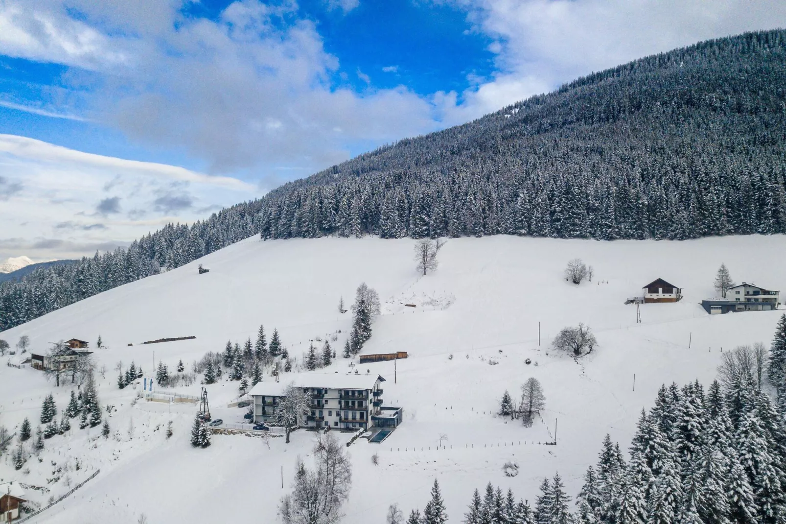 Hideaway Dachstein West 1-Area winter 5km