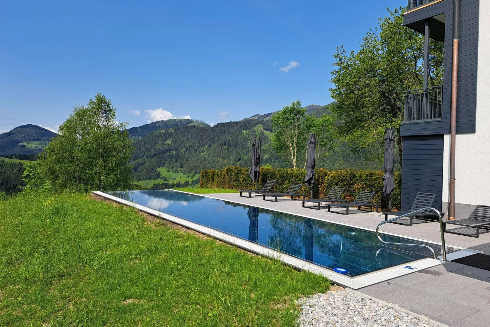 Hideaway Dachstein West 3-Gardens summer