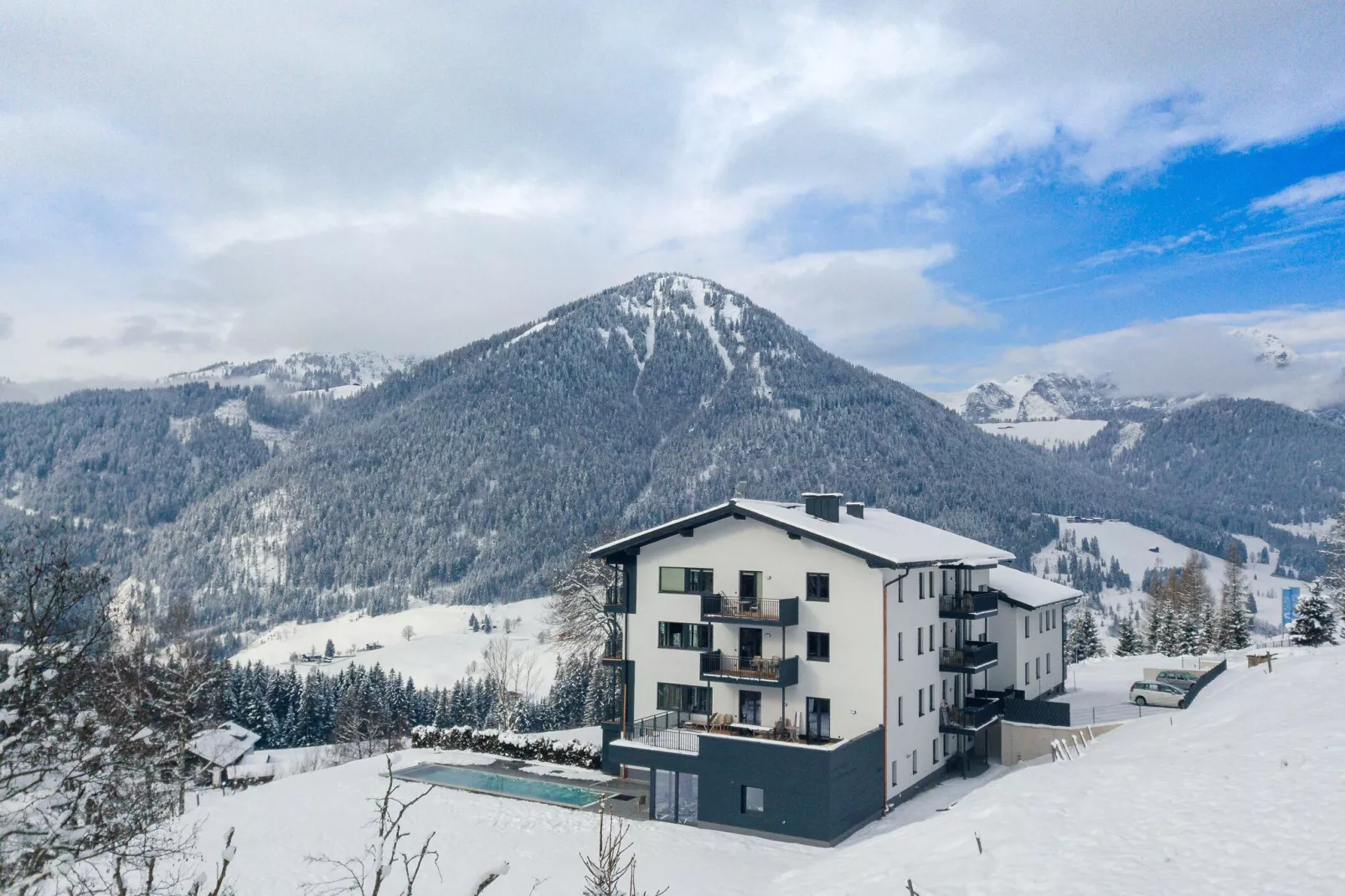 Hideaway Dachstein West 3-Exterior winter