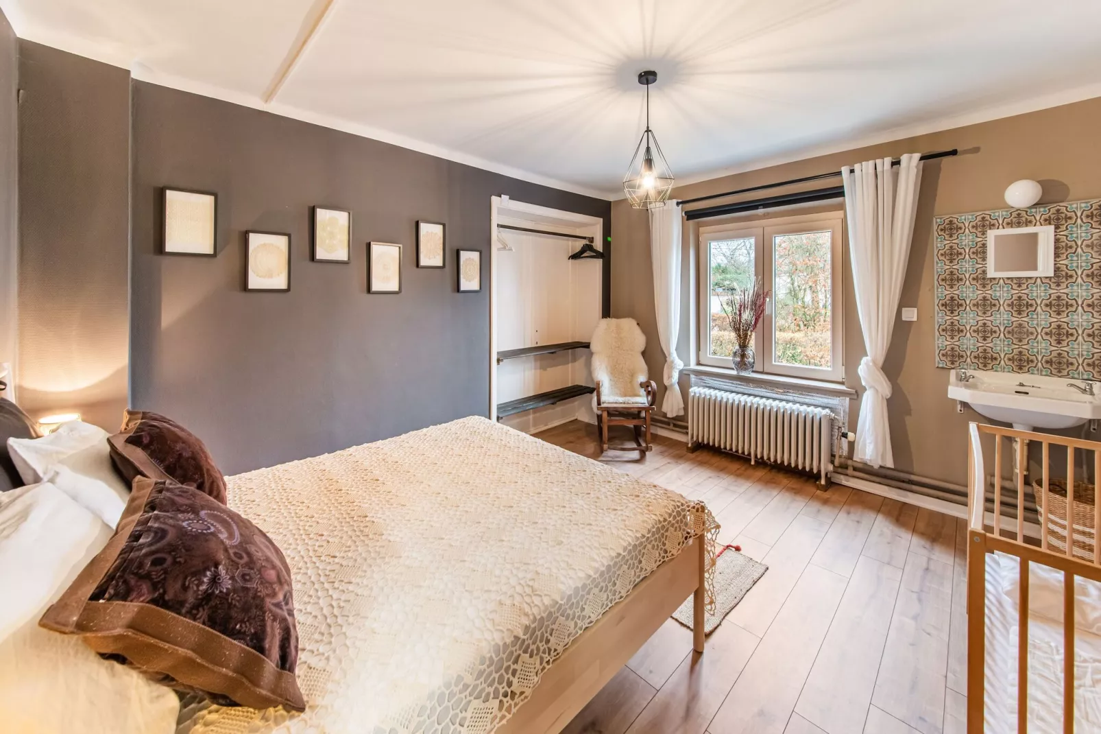 L' Épicerie d'Yvonne-Bedroom