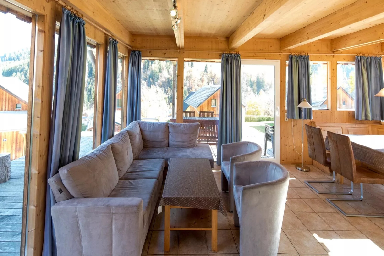 Almdorf Stadl 160-Living room