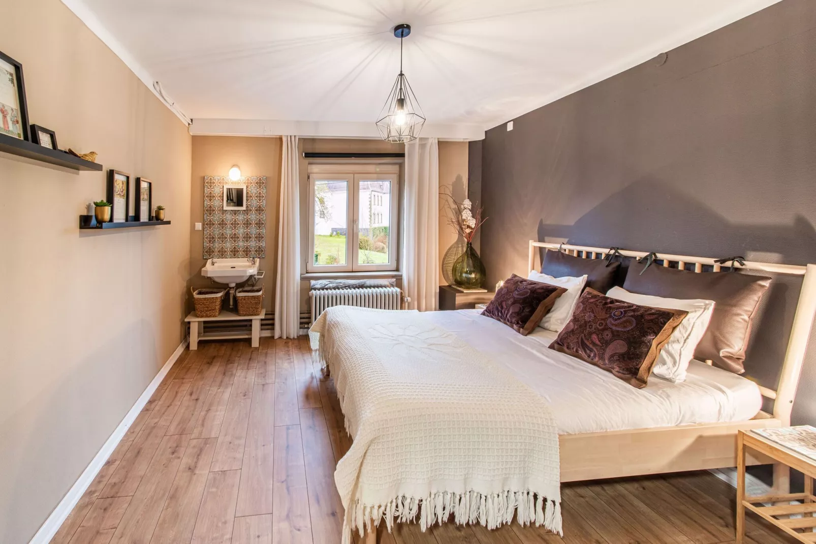 L' Épicerie d'Yvonne-Bedroom