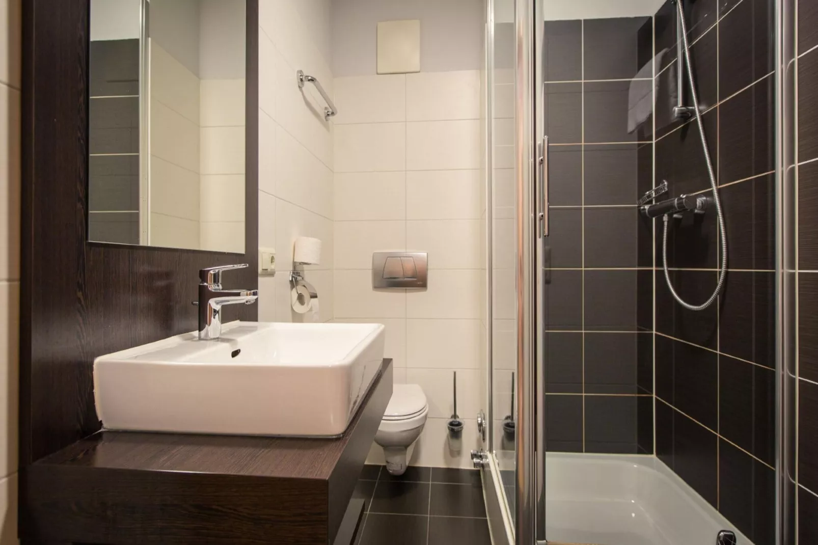 Alpenpark Turrach 5-Bathroom
