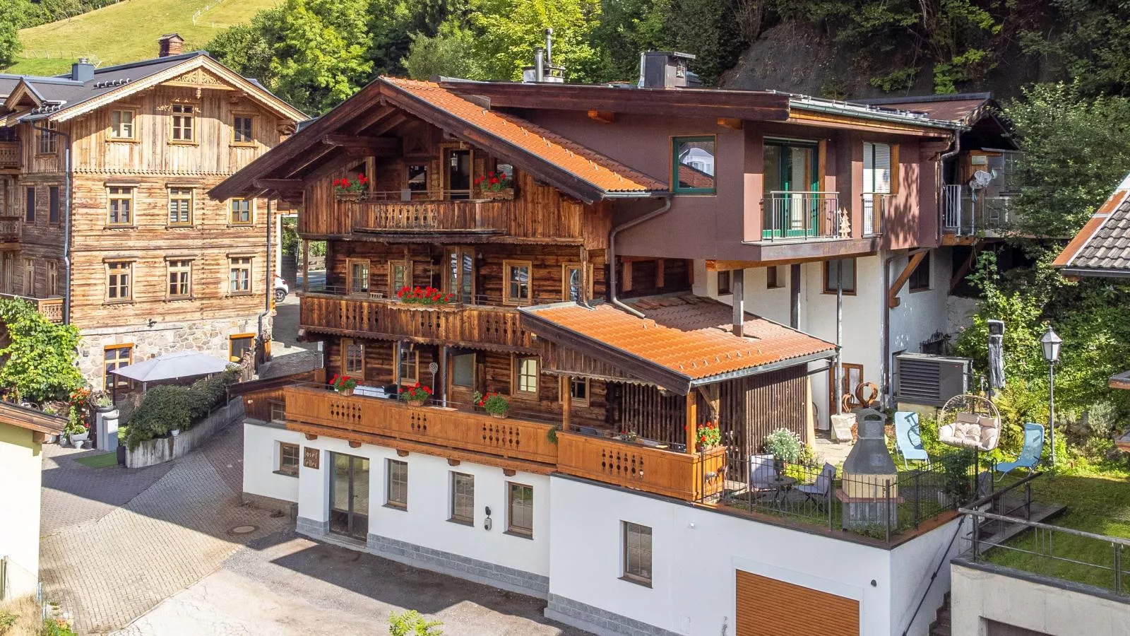 Zur Alten Schmiede-Exterior summer