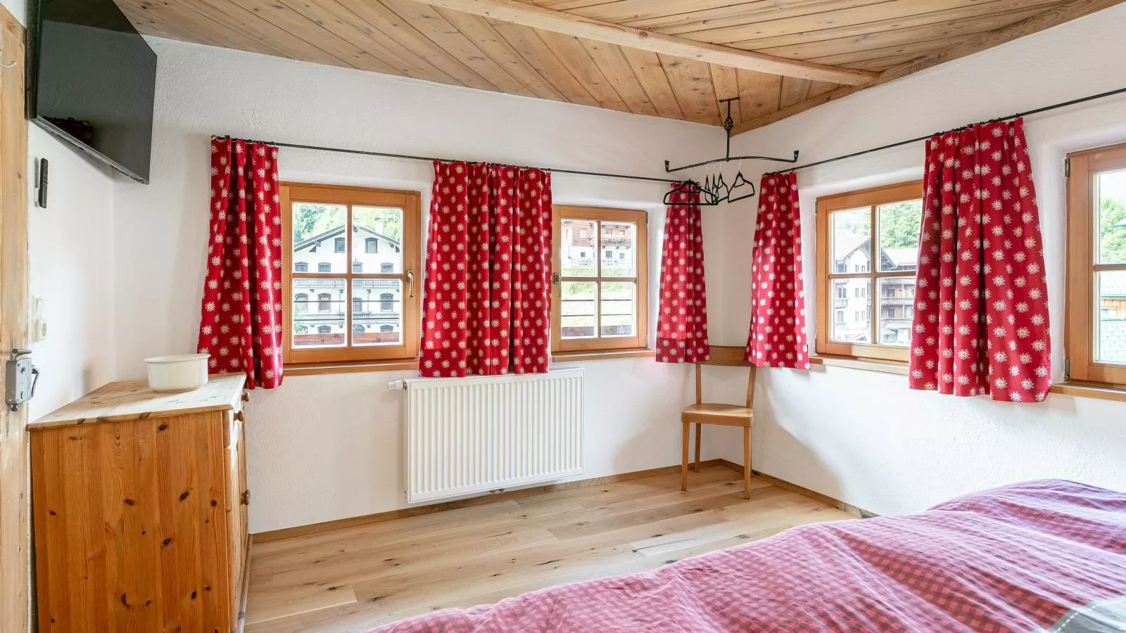 Zur Alten Schmiede-Bedroom