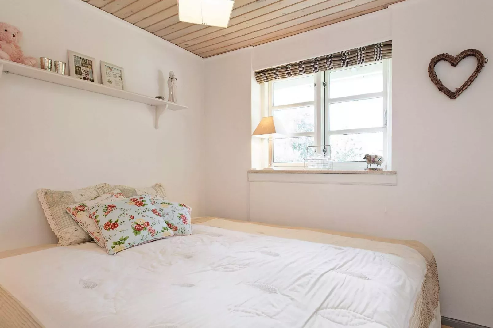5 person holiday home in Vejby-By Traum-Indoor