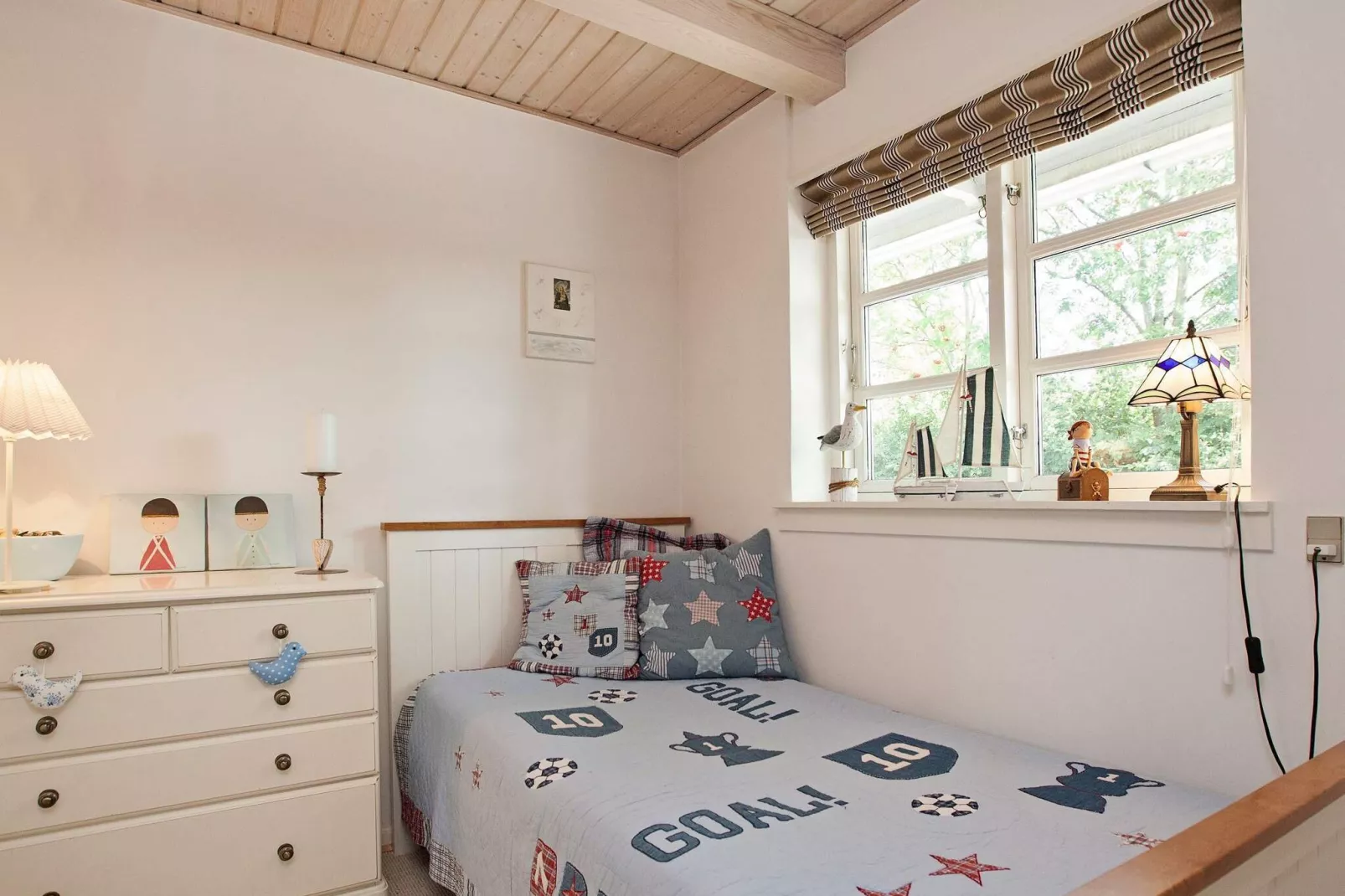5 person holiday home in Vejby-By Traum-Indoor