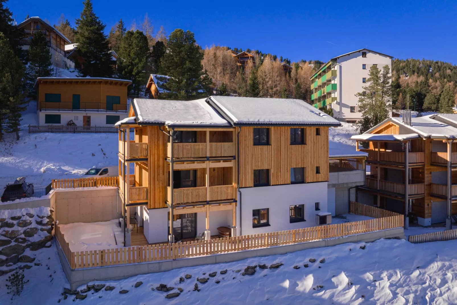 Turrach Lodges 2-Exterior winter