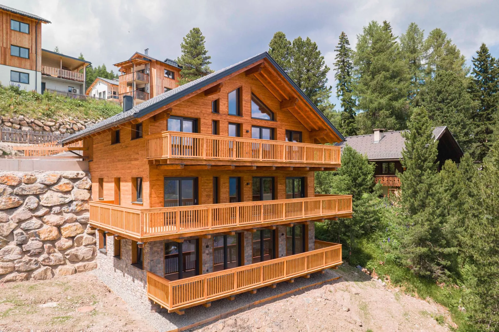 Turrach Lodges 4-Exterior summer