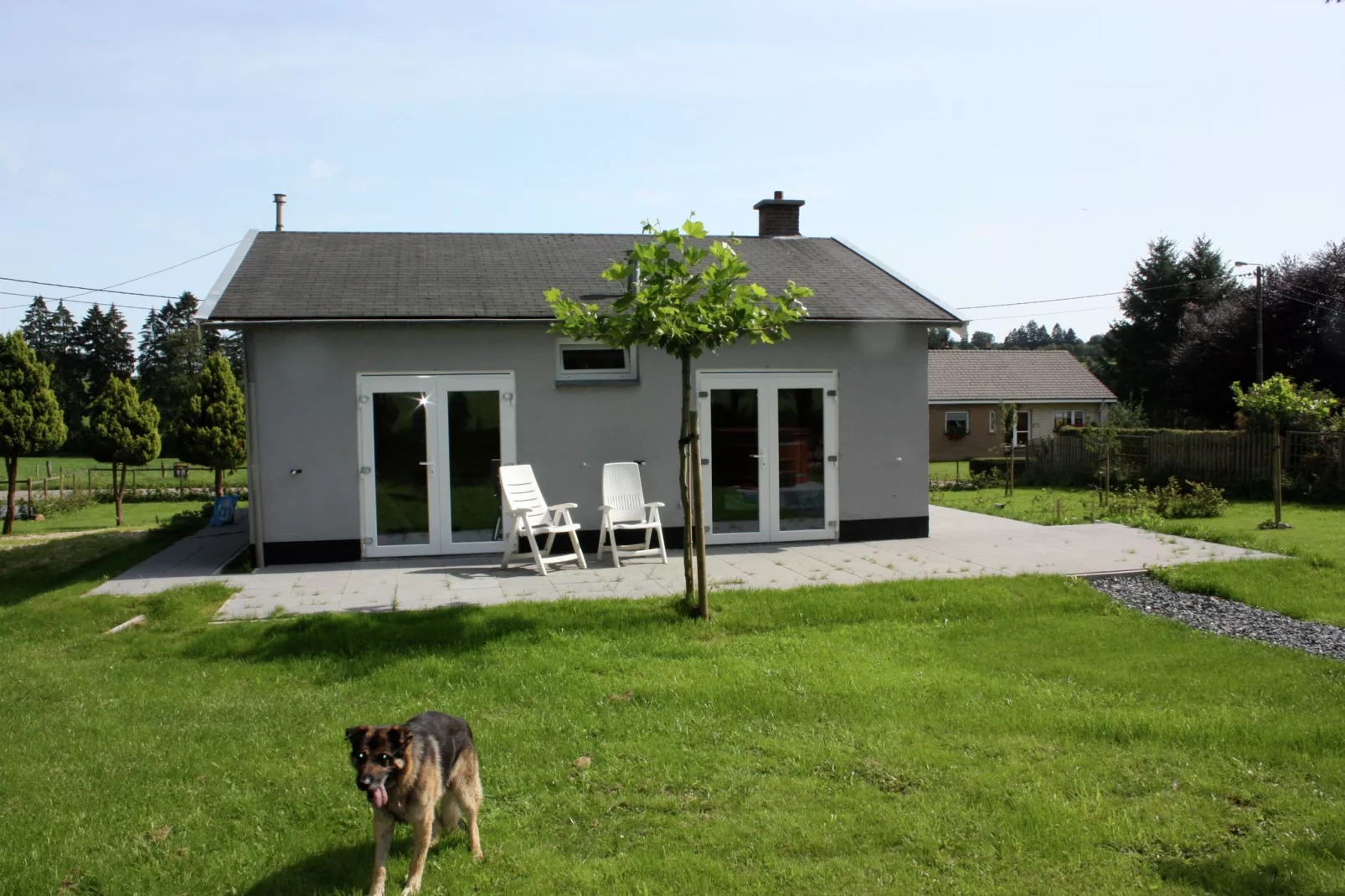 Chez Beau-Exterior summer