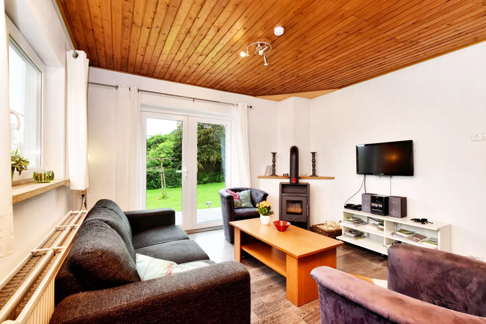 Chez Beau-Living room