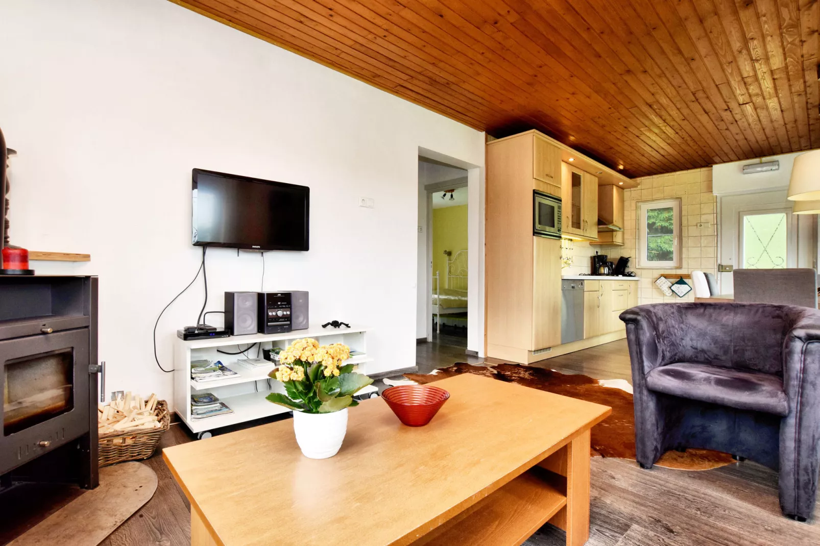 Chez Beau-Living room
