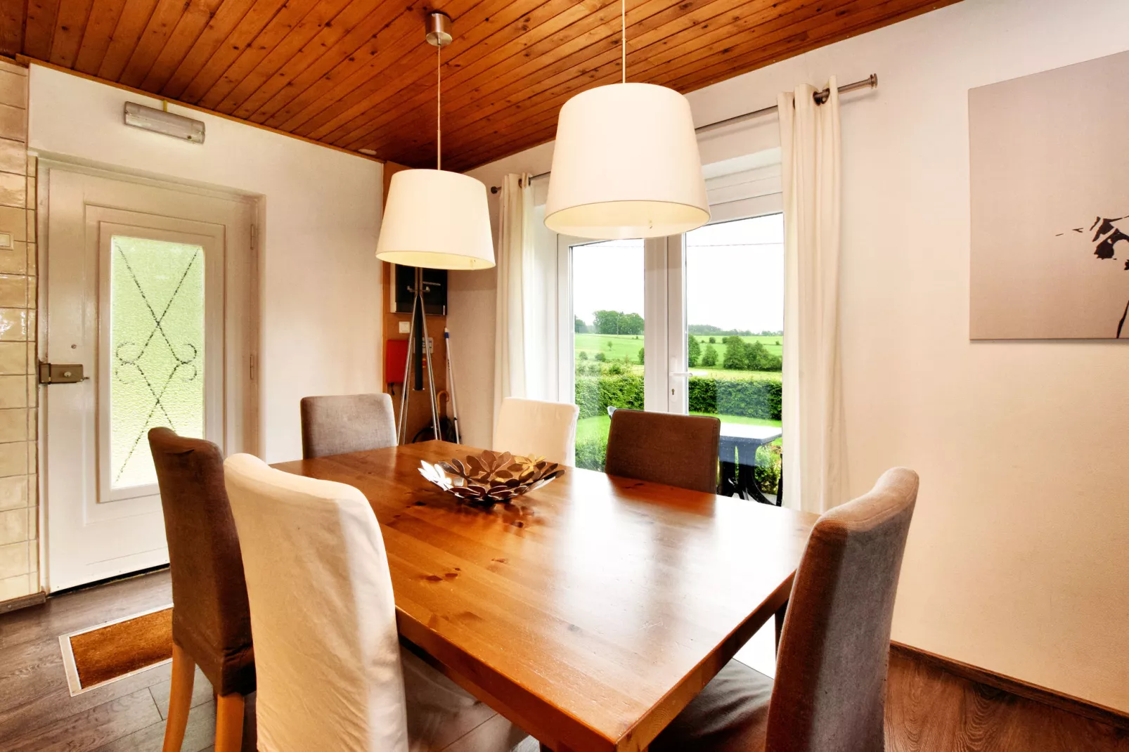 Chez Beau-Dining room