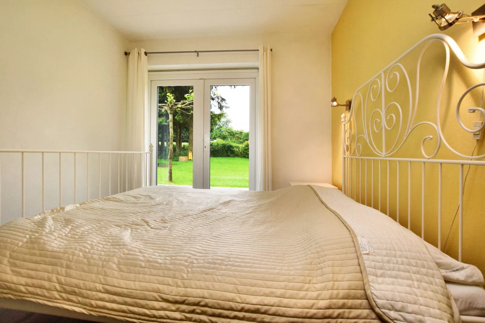 Chez Beau-Bedroom