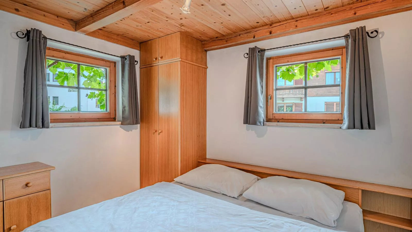 Jaklitsch 1-Bedroom