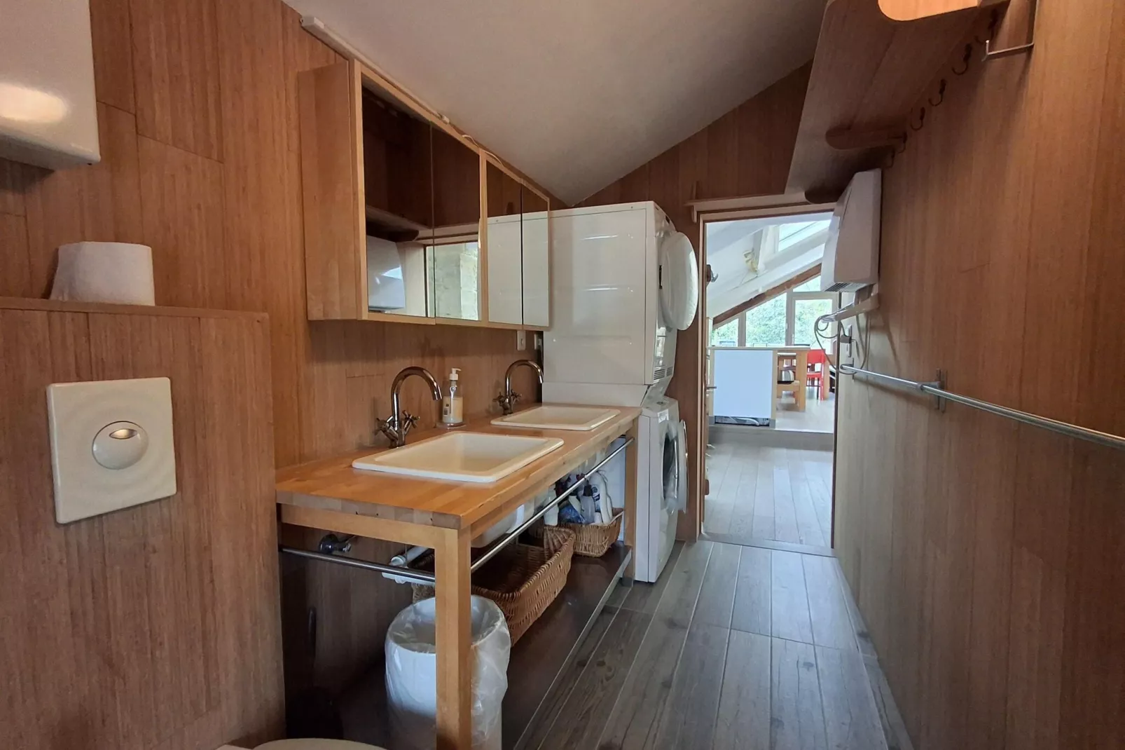 Le Pigeonnier-Bathroom
