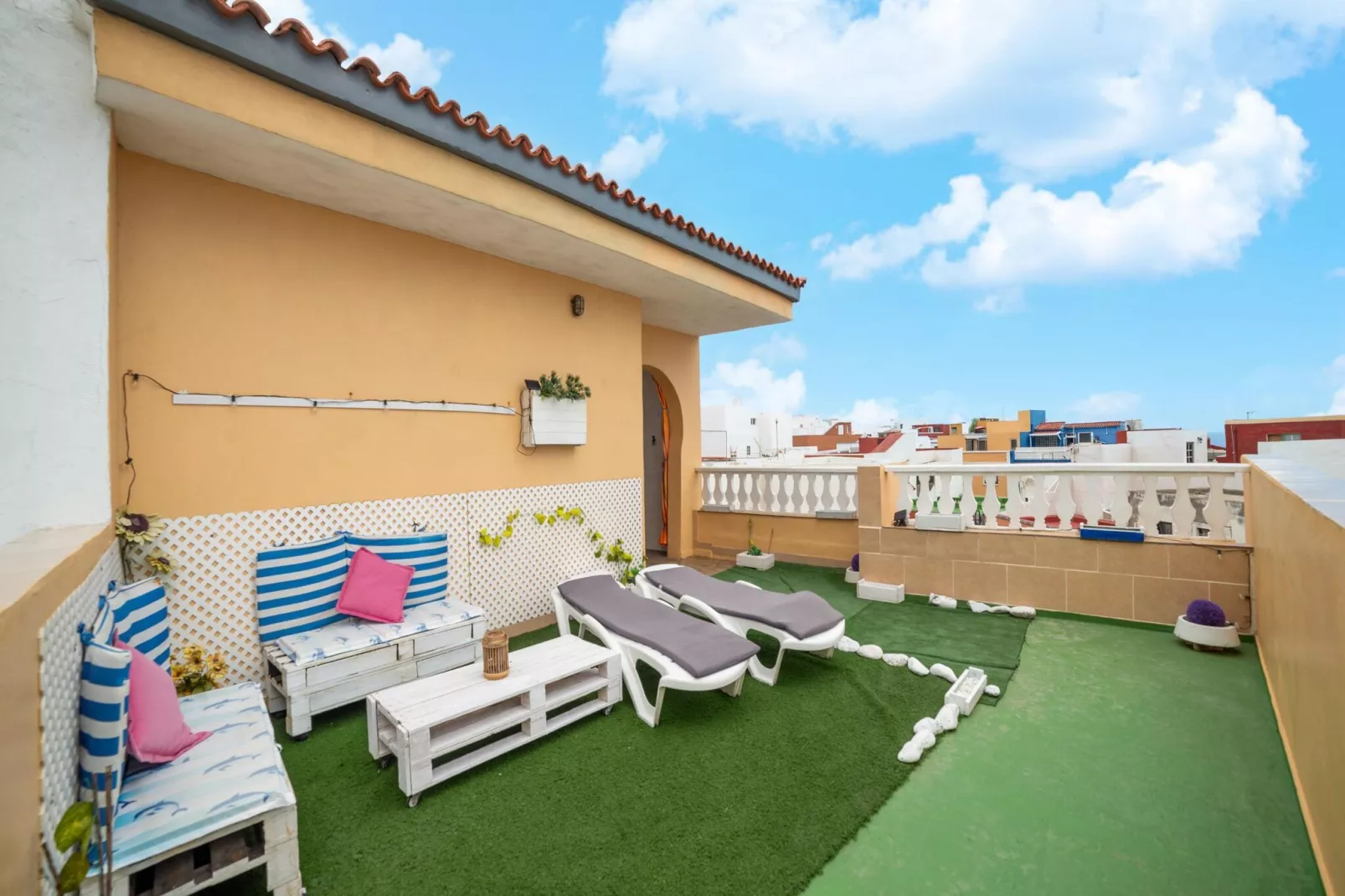 Las Salinas del Mar-Terrace balcony