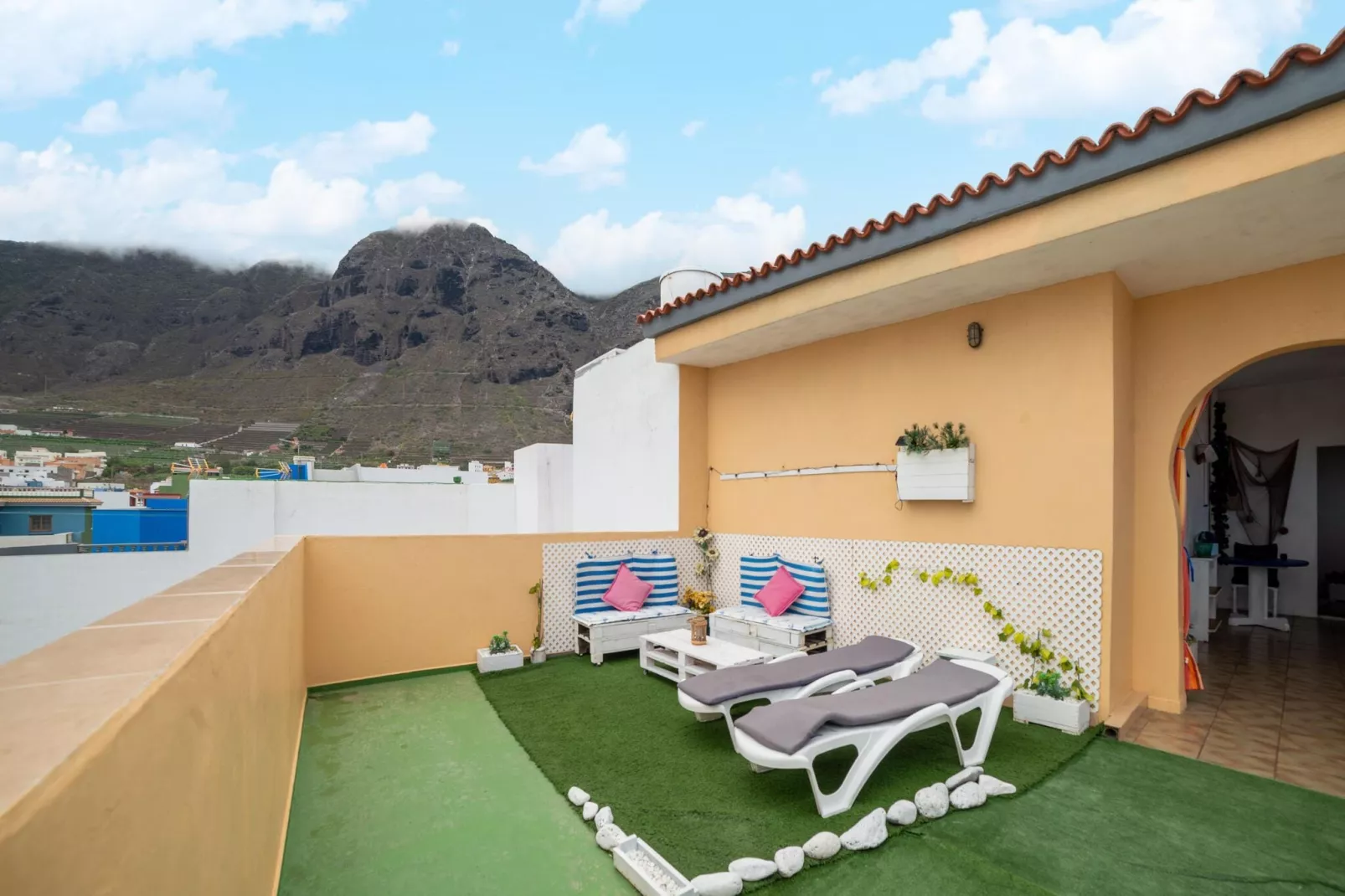 Las Salinas del Mar-Terrace balcony