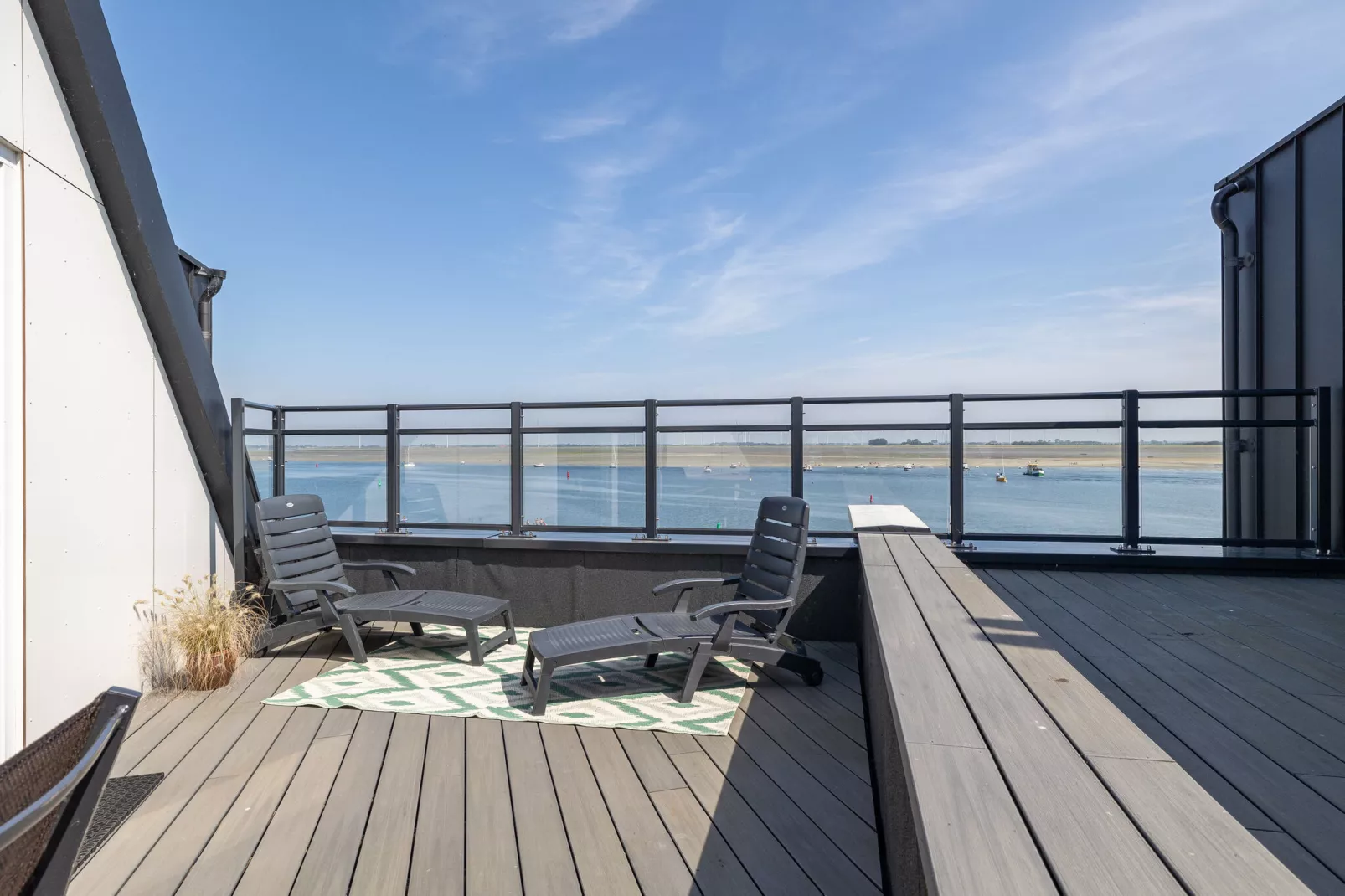 Luxe appartement Vista Maris - Havenweg 8-40  Sint-Annaland Oosterschelde-Balcon-terrasse