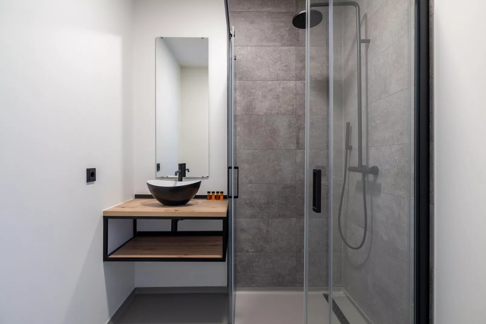 Luxe appartement Vista Maris - Havenweg 8-46  Sint-Annaland Oosterschelde-Salle de bain