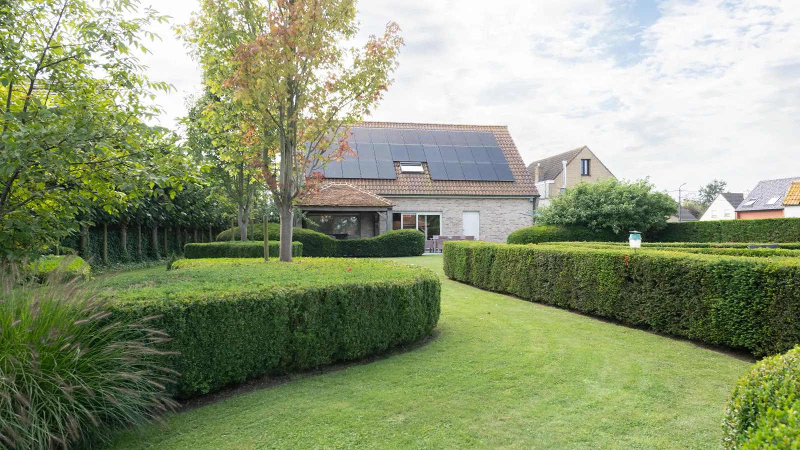 Villa Deluxe-Exterior summer