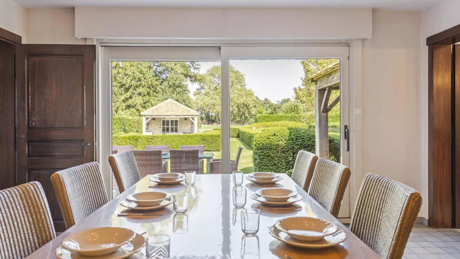 Villa Deluxe-Dining room