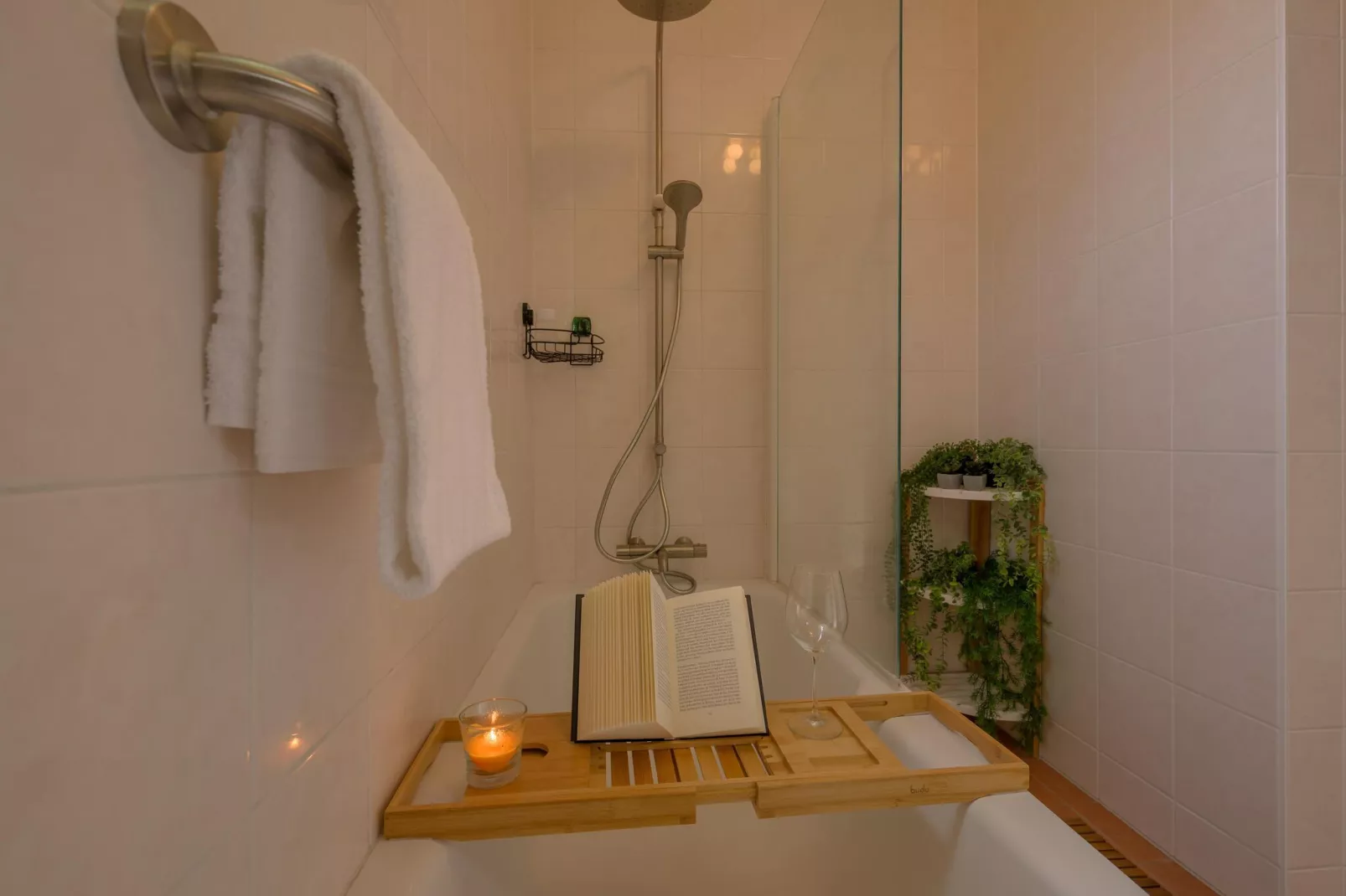 4-persoons bungalow Sondel 17-Bathroom