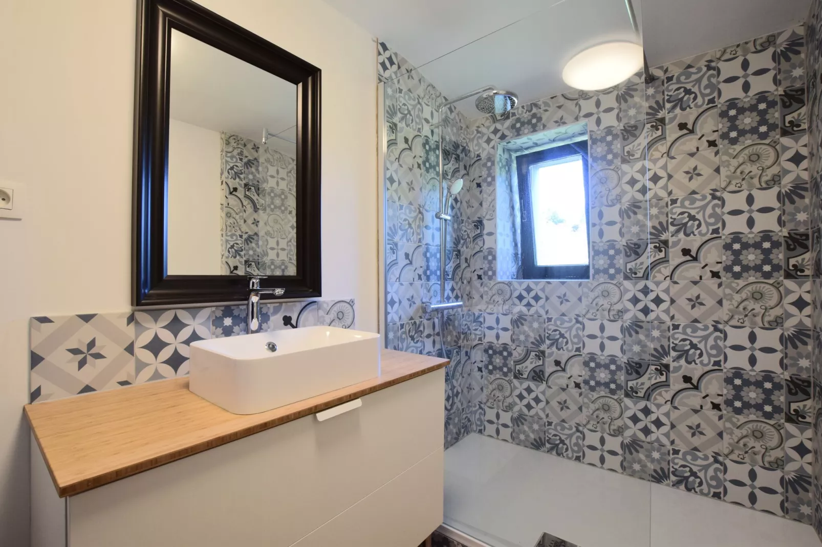 Le petit gite de Loulou-Bathroom