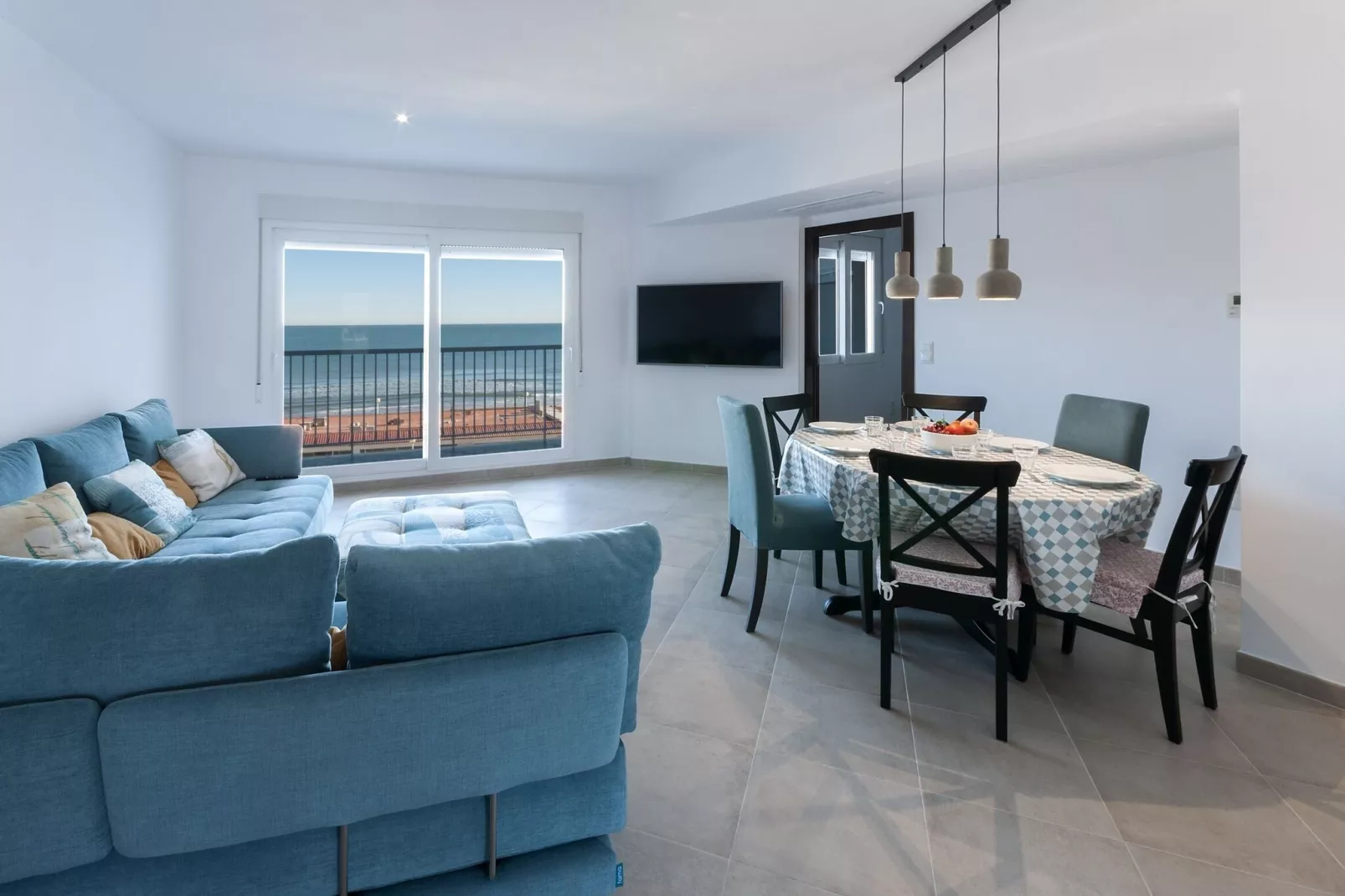 Sea Pearl-Living room