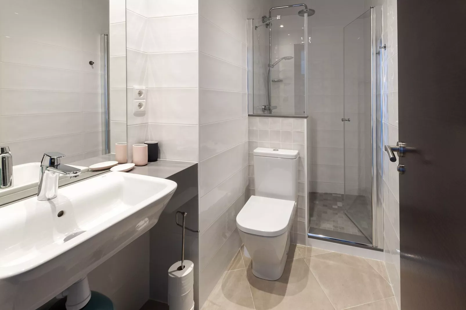 Sea Pearl-Bathroom
