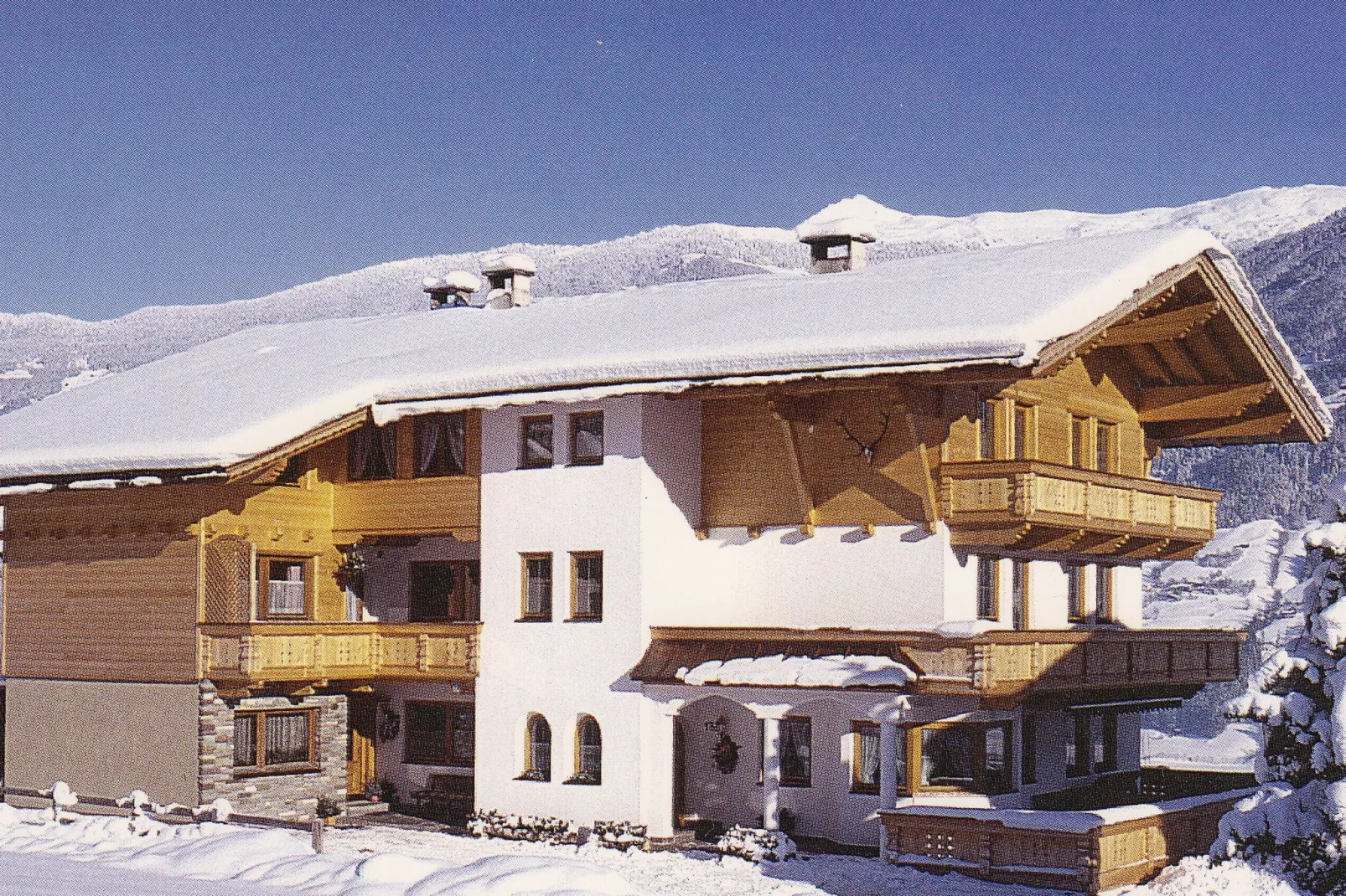 Familienapart Stefanie-Exterior winter