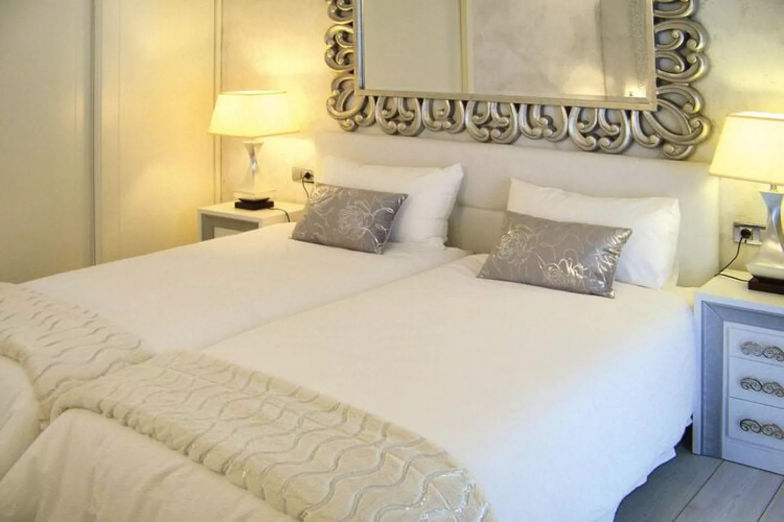 Torre del Sol / 4 personas-Bedroom