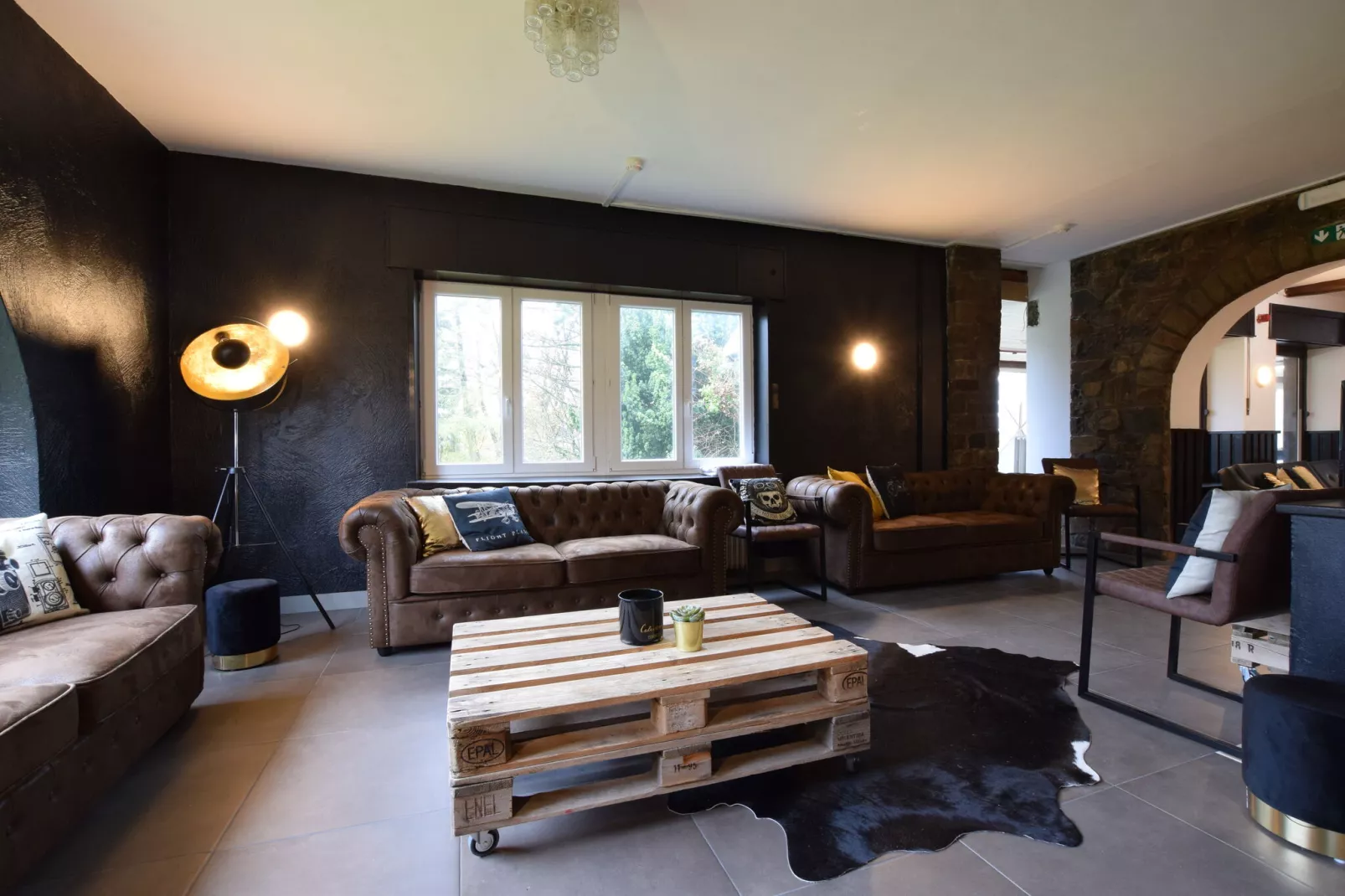 Le hangar-Living room