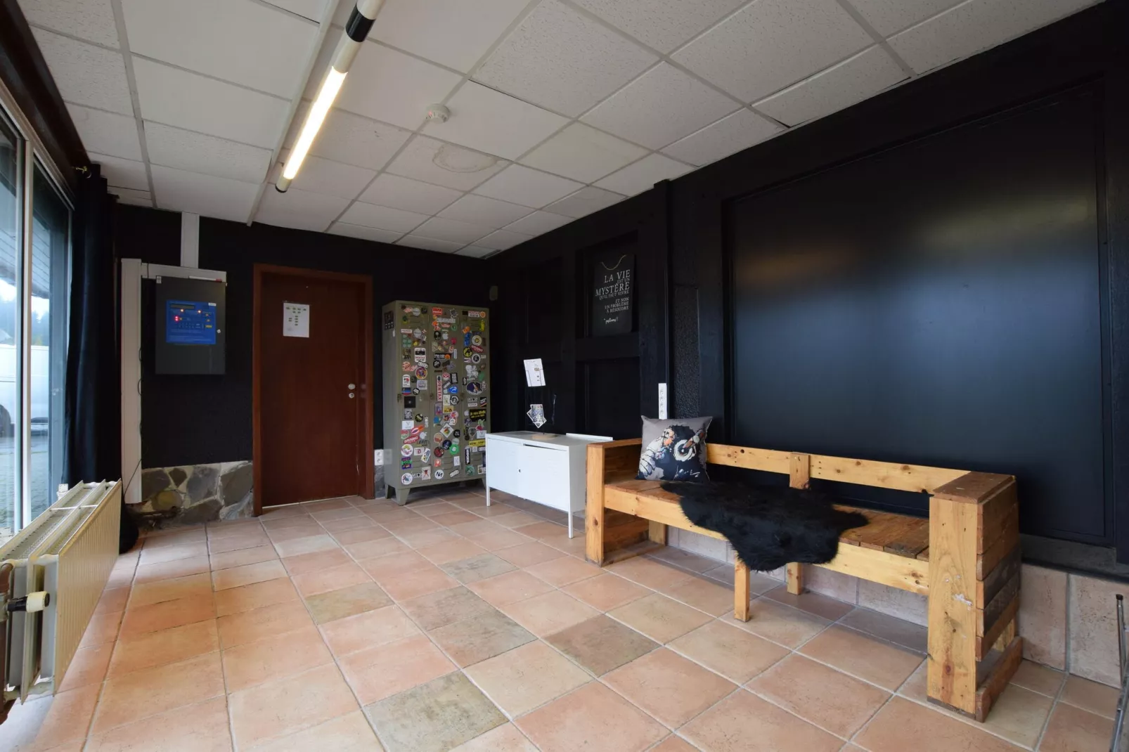 Le hangar-Reception hall