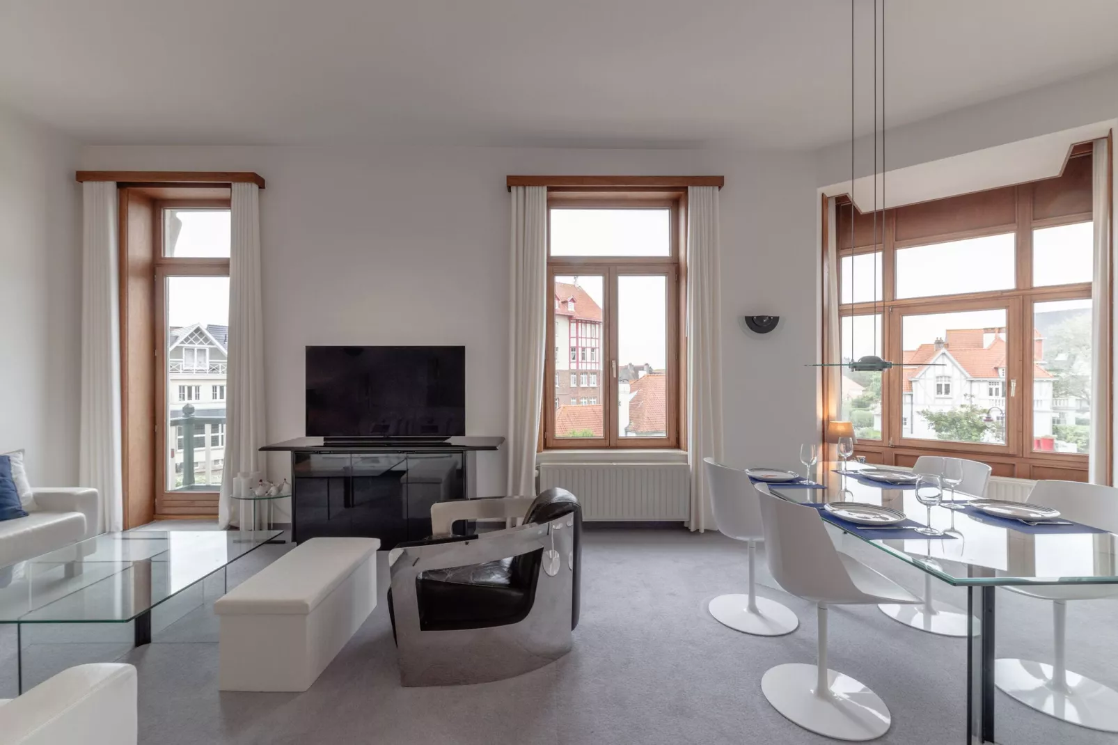Rosalie 0202-Living room