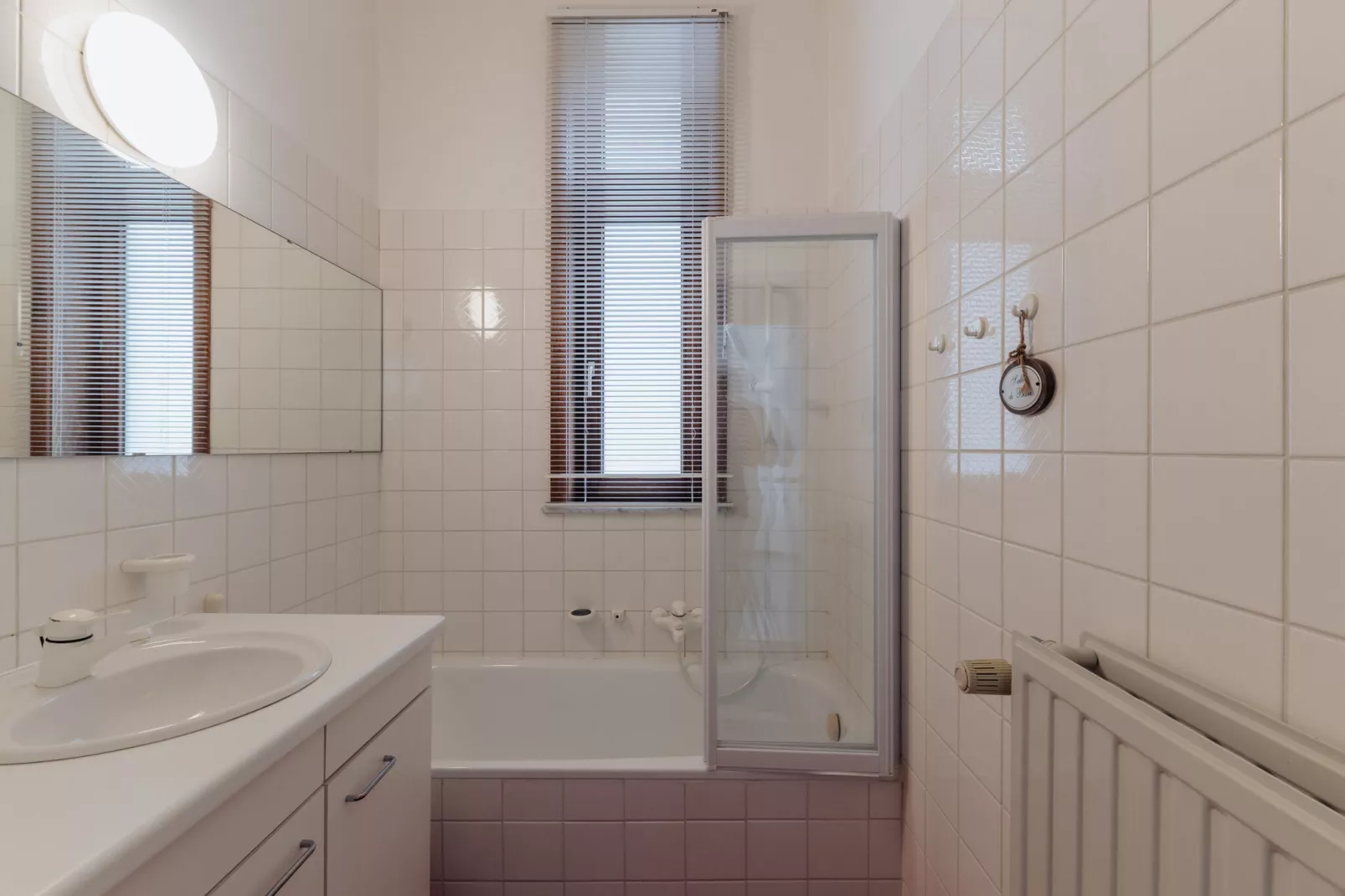 Rosalie 0202-Bathroom