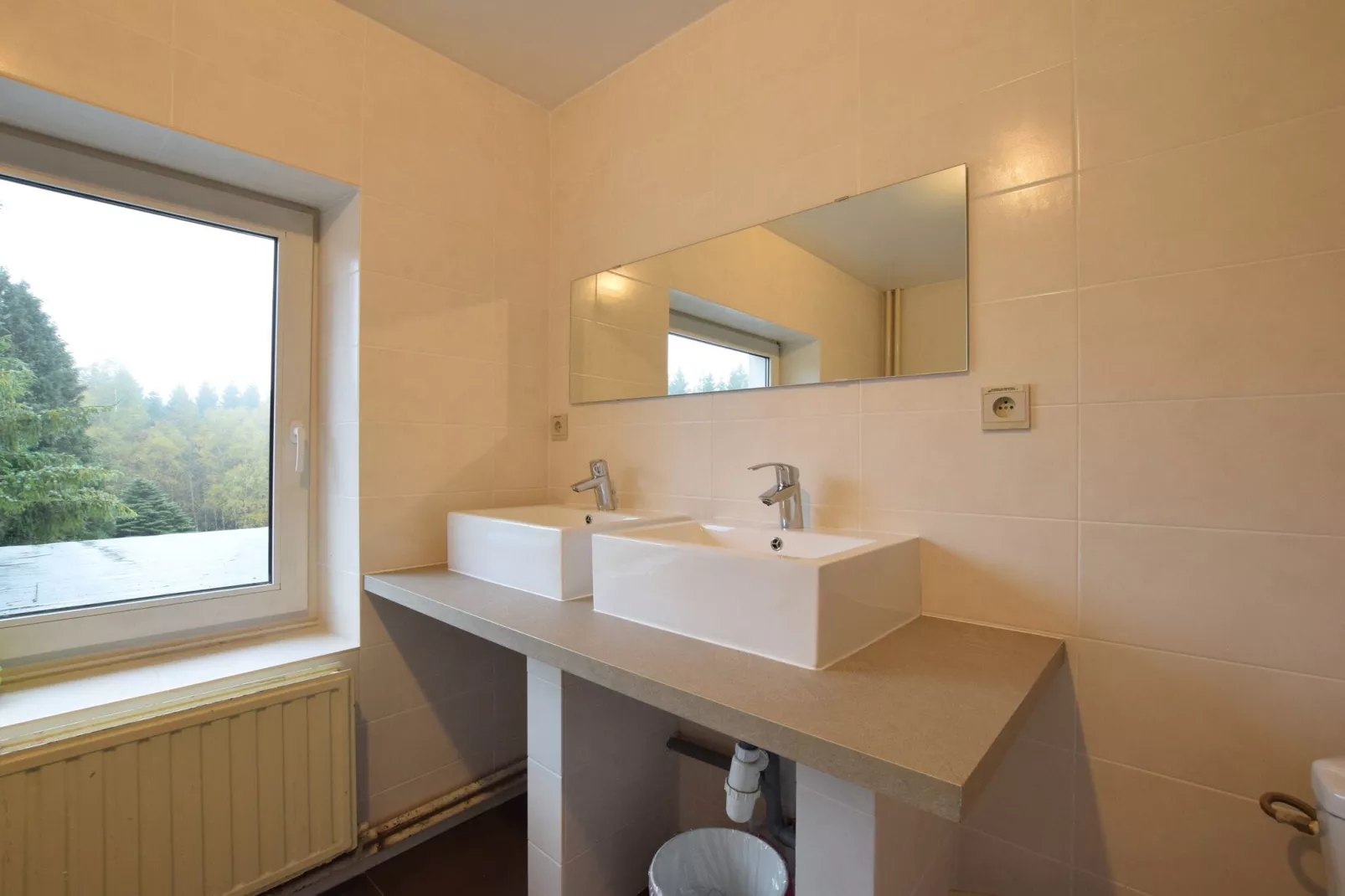 Le hangar-Bathroom