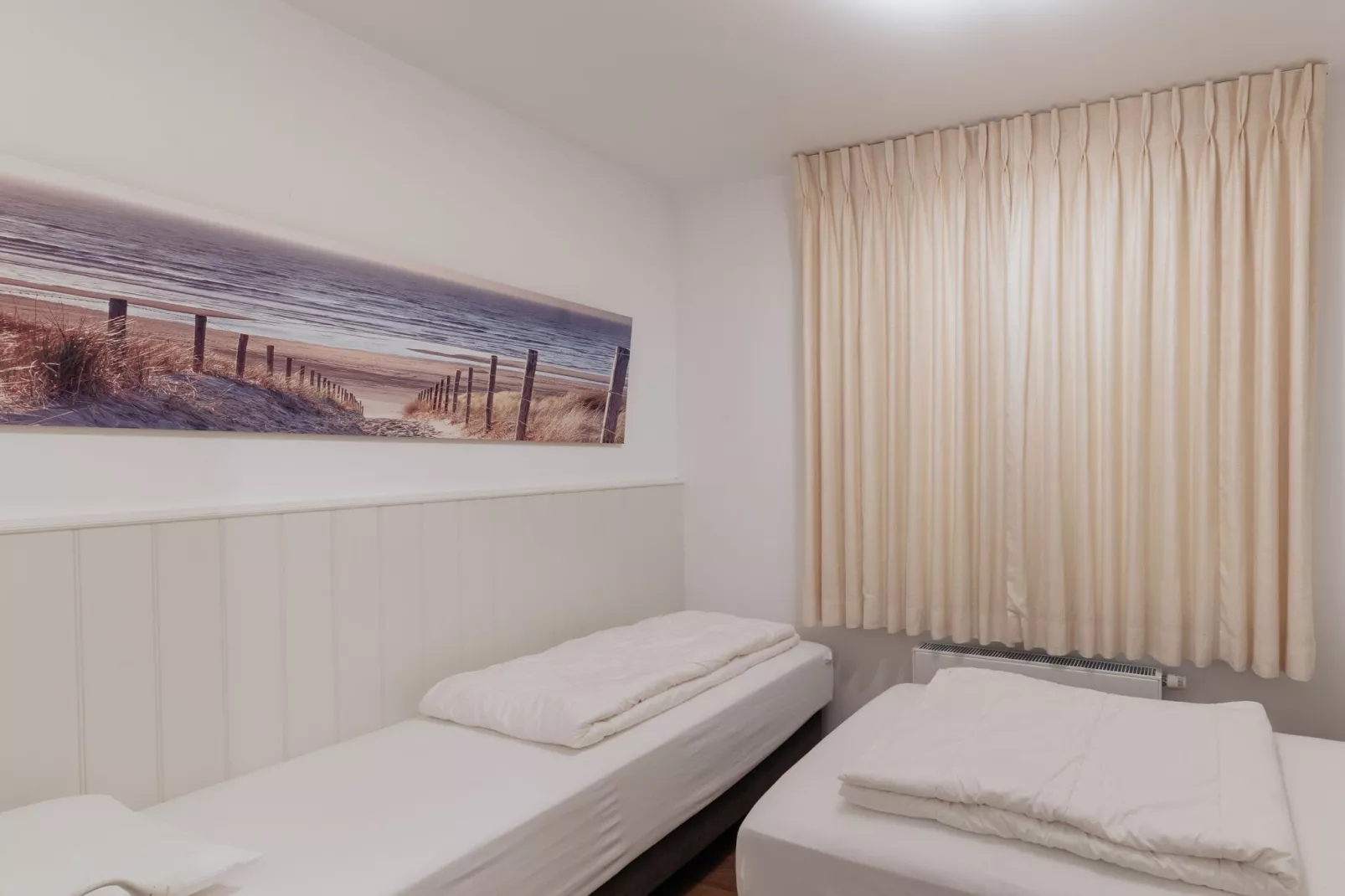 Les Dunes 0102-Bedroom