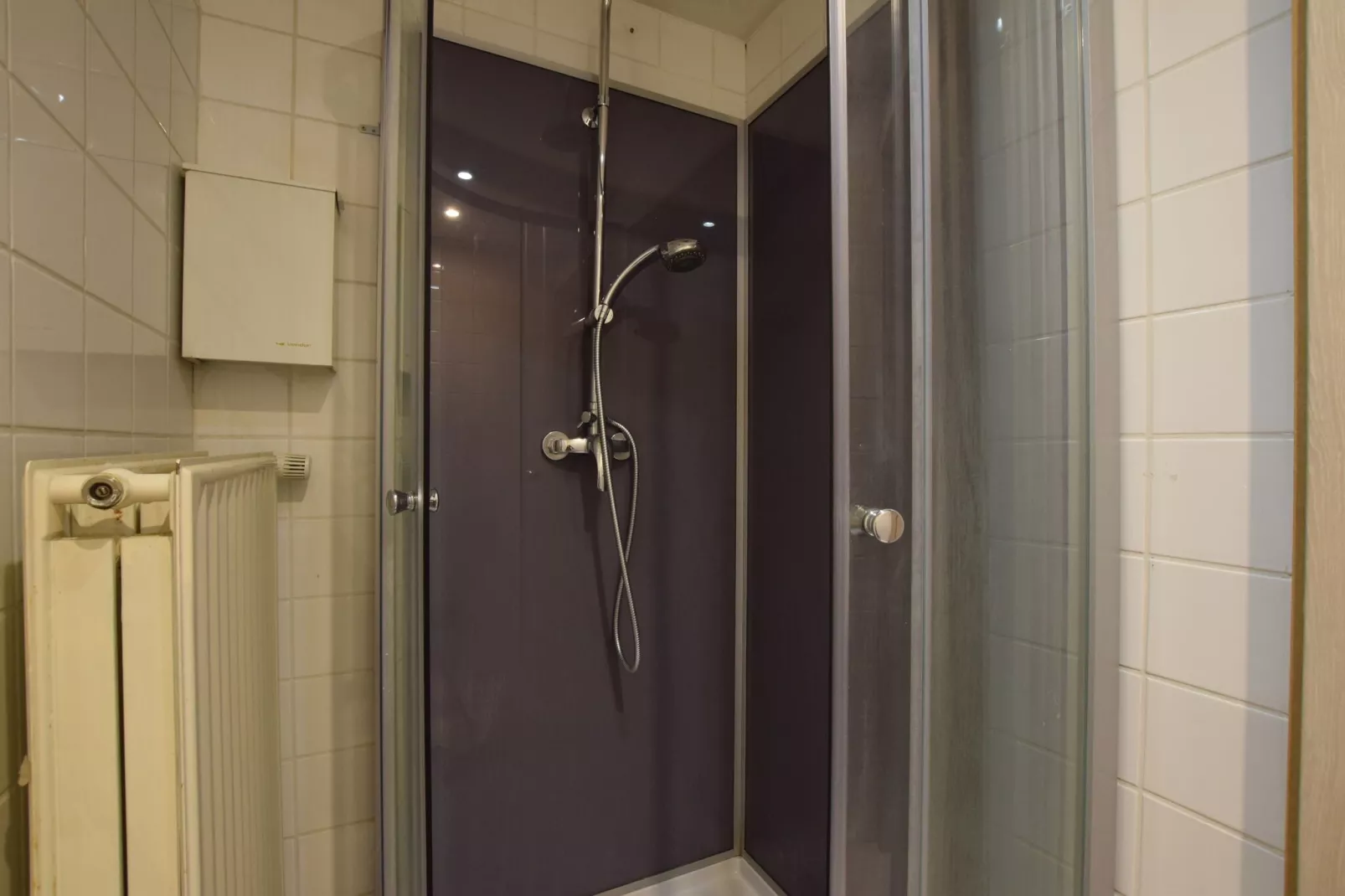 Le hangar-Bathroom
