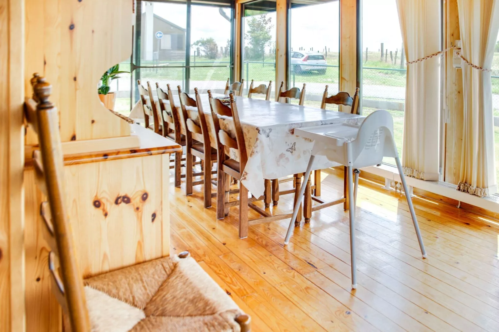 Coteau Saint-Hilaire 3-Dining room