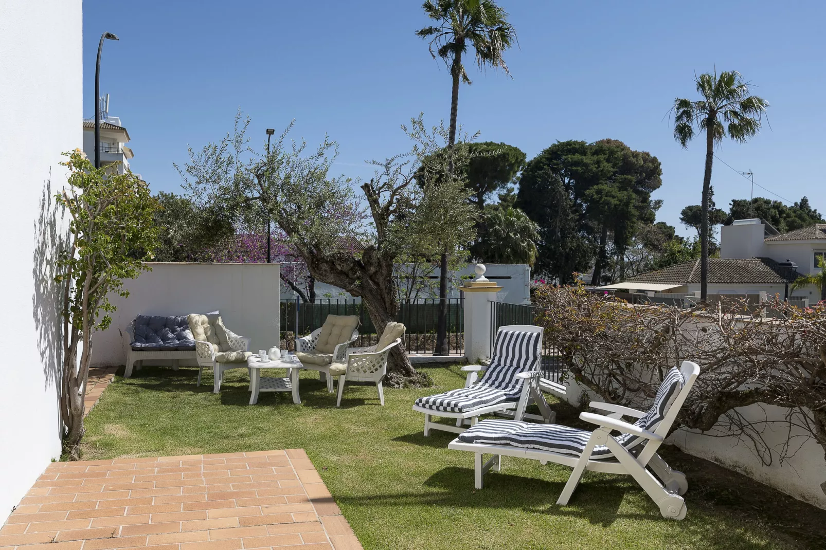 Los Jandalos-Terrace balcony