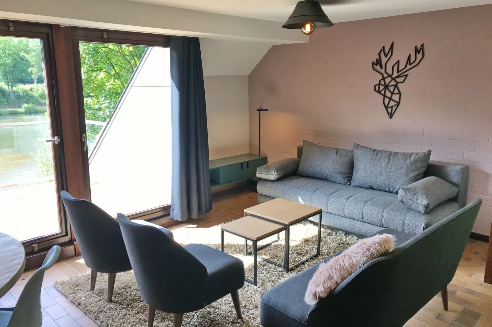 Les Doyards 4-Living room