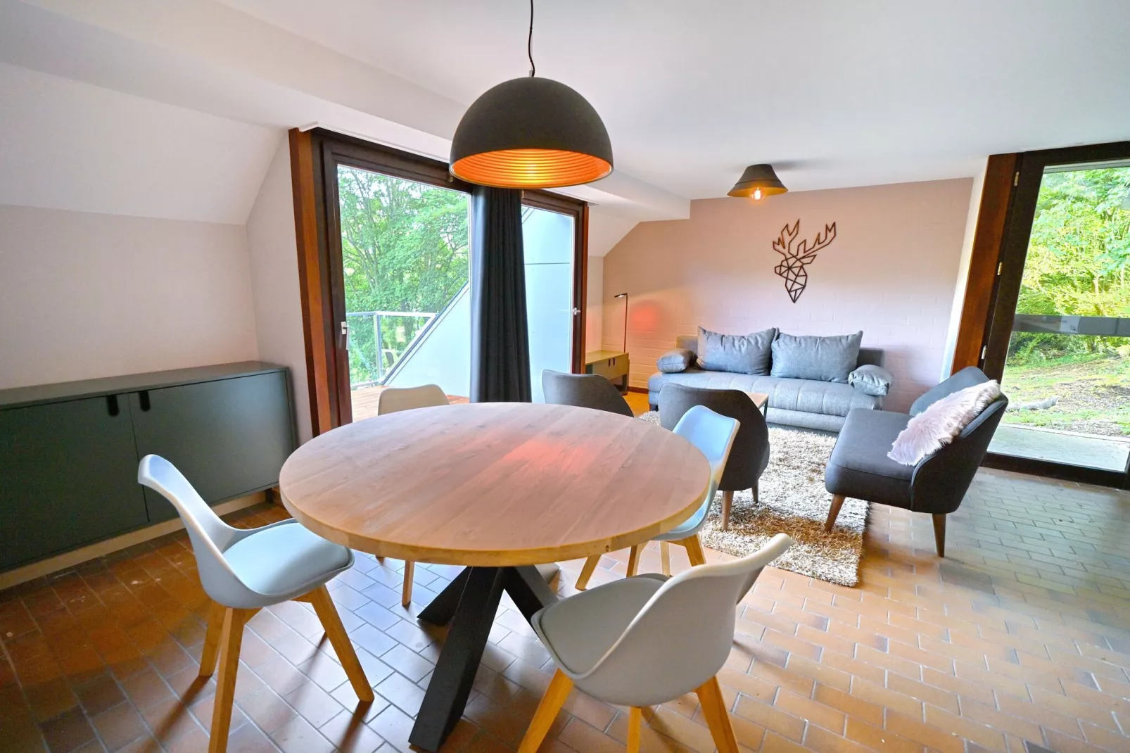Les Doyards 4-Living room