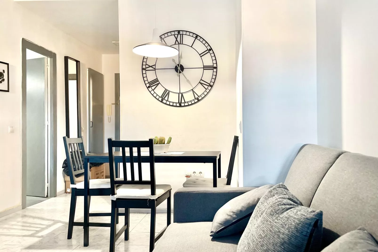 Isabel Manoja-Dining room